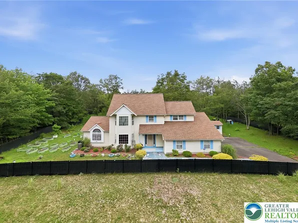 222 Martha Ln, Blakeslee, PA 18610