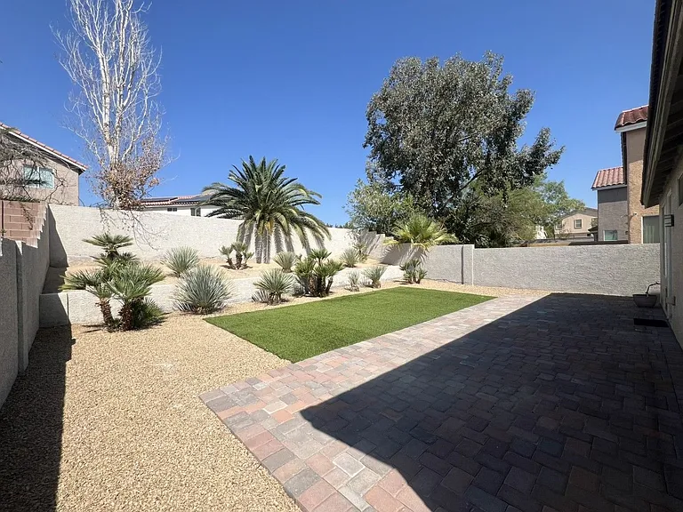 5923 Poplar Tree St — Photo 20