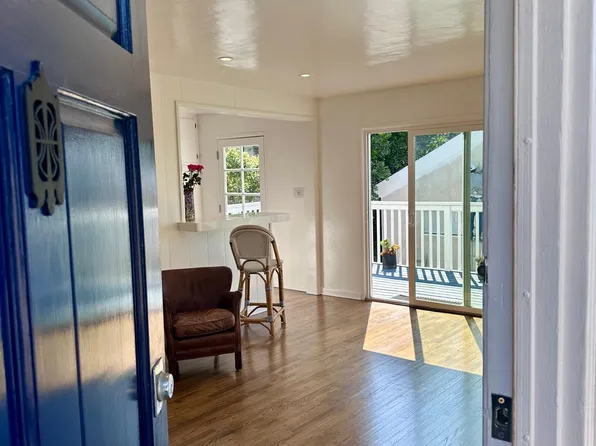 501 Bayview Dr #A, Hermosa Beach, CA 90254