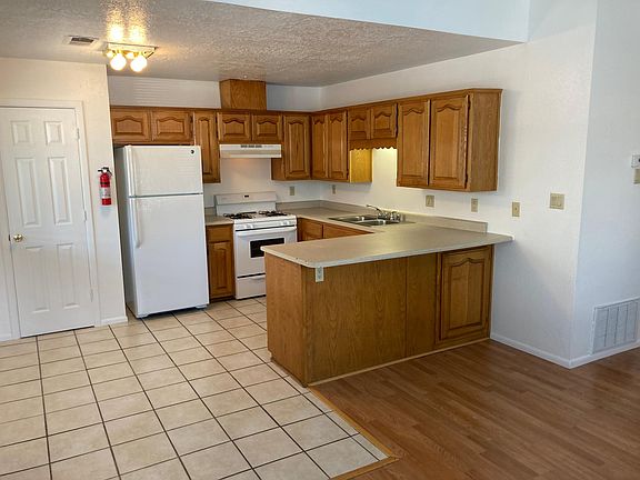 Spacious Kitchen and Pantry