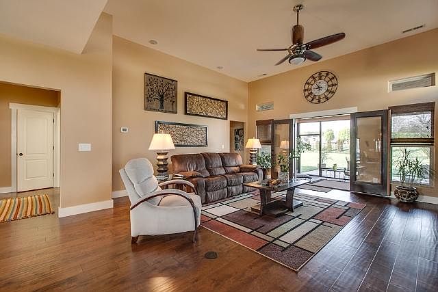 2nd image of 5449 Sabin Ct