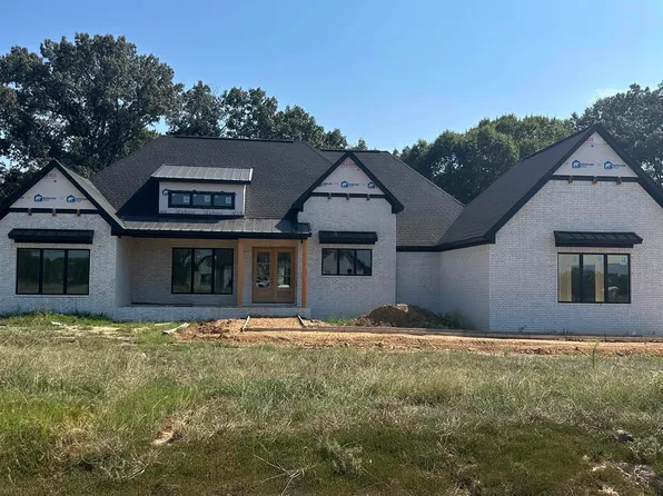 47 Lowell Ln, Greenbrier, AR 72058