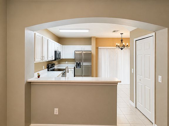 2nd image of 3423 Santa Rita Ln