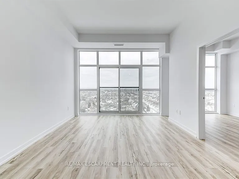 450 Dundas St E #1204 — Photo 22