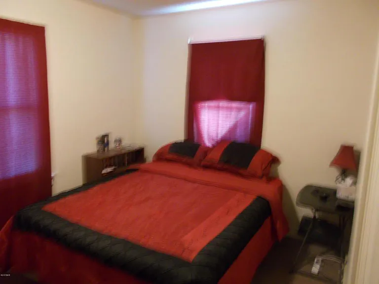 252 E North Ave — Photo 5
