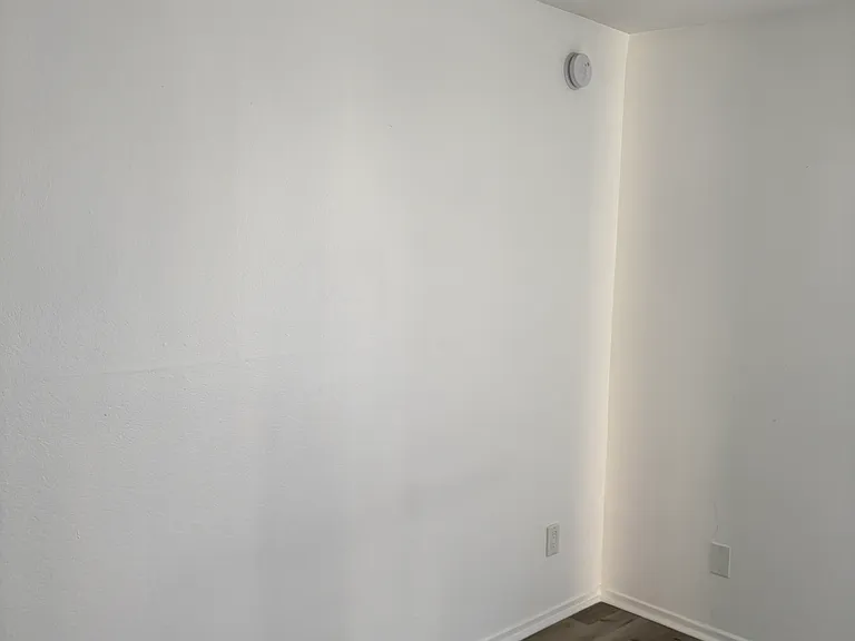 5257 Willowcrest Ave #103 — Photo 5