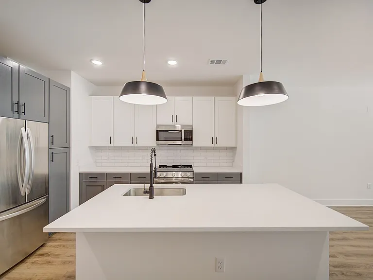 Vintage Lake Powell Apartments — Photo 21