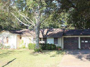 707 Austin Rd, Eagle Lake, TX 77434