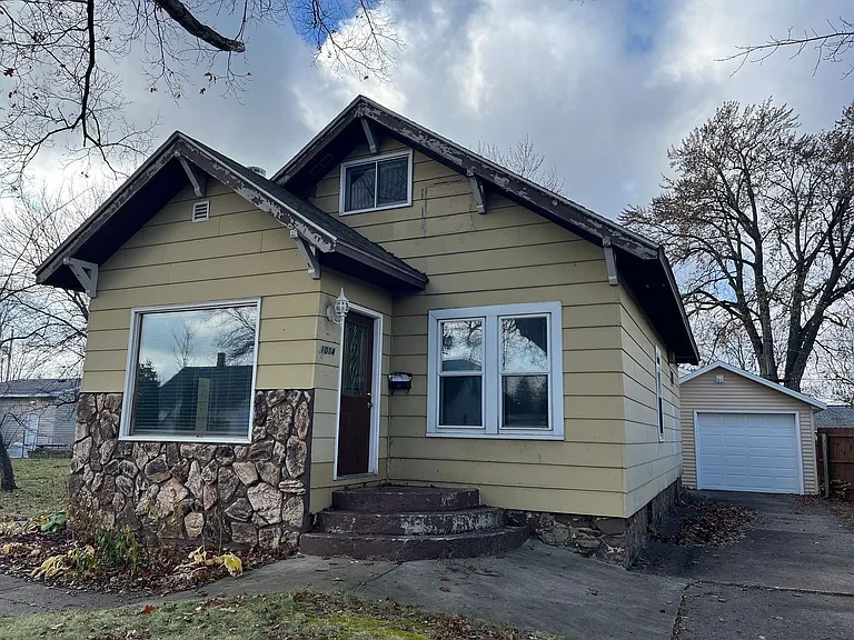1014 S 10th Ave — Photo 10