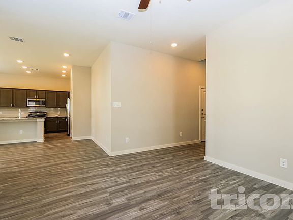 5th image of 9835 Willow Creek Commerce Dr #302