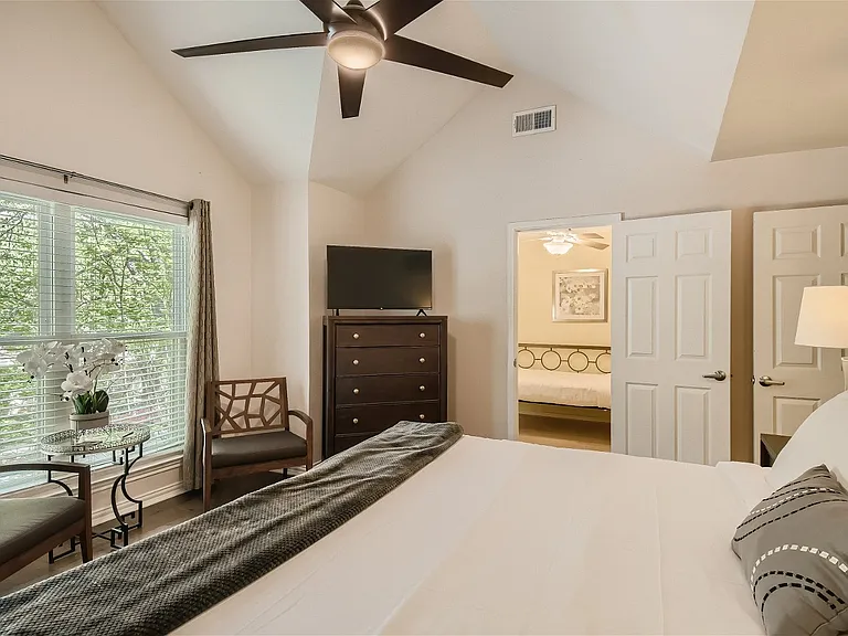 4129 Holland Ave — Photo 20