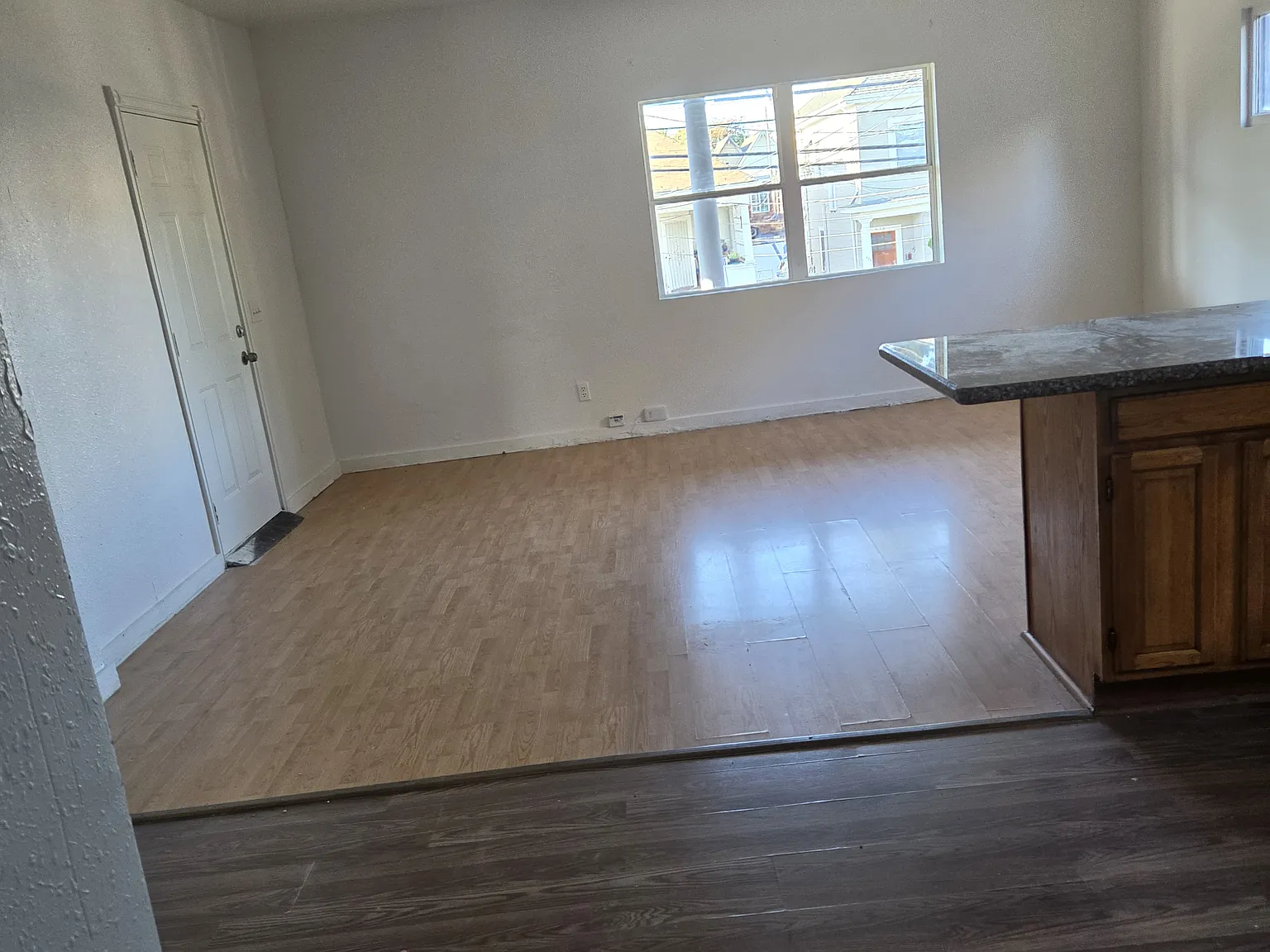 4 bed, 2.5 bath, 1500 sqft, $5,000 — Photo 2