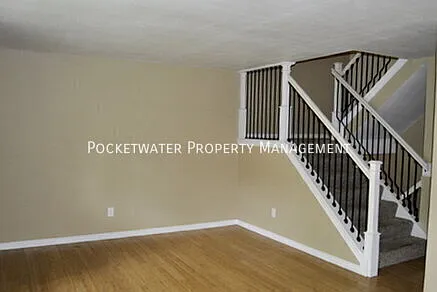 1827 Quail St #5 — Photo 5