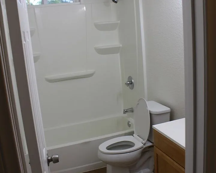 331 Rebecca Ave — Photo 14