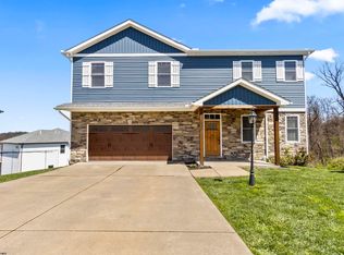 305 Gracie Ln, Morgantown, WV 26508