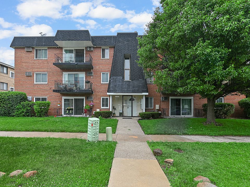 1st image of 12850 Crestbrook Ct APT 10