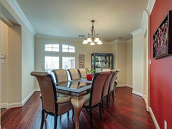4th image of 6513 Abrams Dr