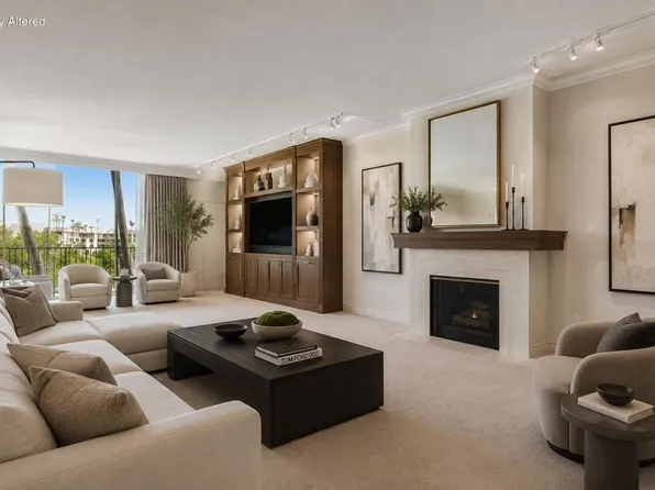 900 Island Dr APT 304, Rancho Mirage, CA 92270