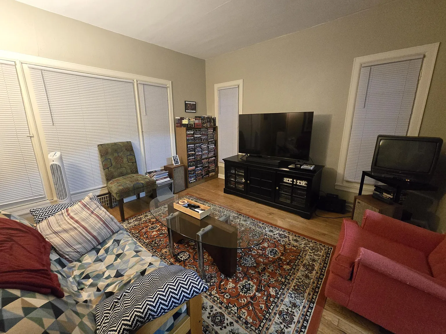2 bed, 850 sqft, $1,350 — Photo 4