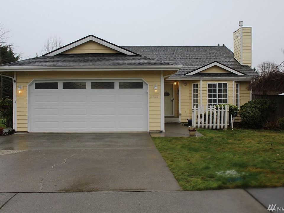 1st image of 2325 19th Street Pl SE
