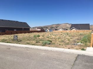 2990 N Shetland Dr, Rawlins, WY 82301