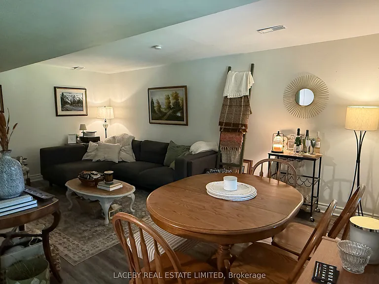 19 Grandview Cres — Photo 5