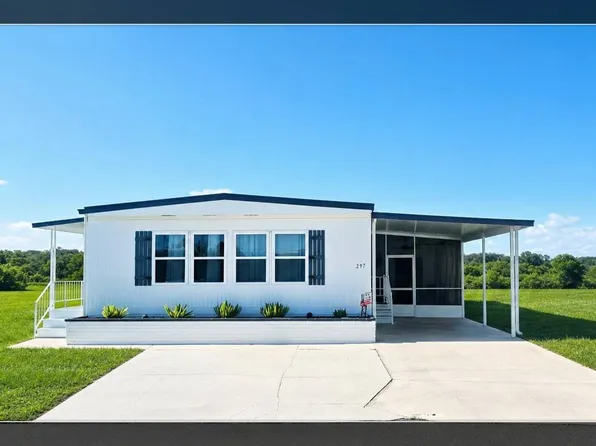 297 1st St E, Nokomis, FL 34275