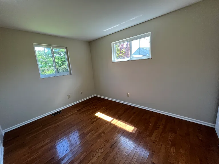 Fairglade Apartments — Photo 7