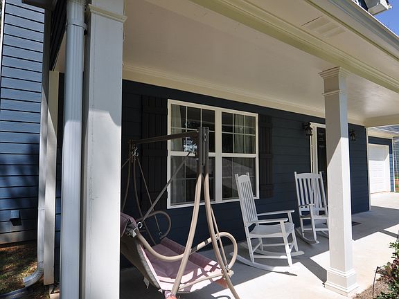 3rd image of 8728 Moss Hill Dr