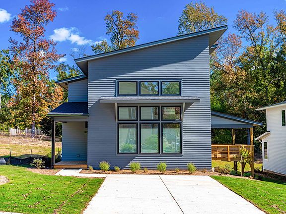 2nd image of 104 Farris Ct