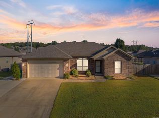 236 Creek View Dr, Austin, AR 72007