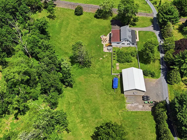 1682 Creek Rd — Photo 59