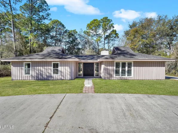 6 Mayberry Ln, Beaufort, SC 29907