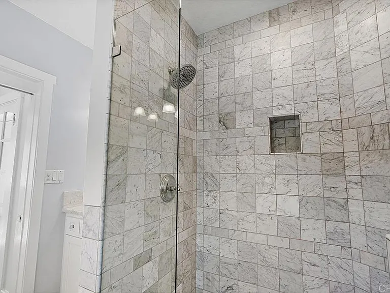 1654 Camino Del Mar #UPPER — Photo 33