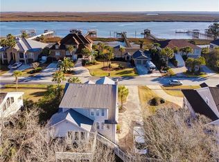 5013 Riverside Dr, Brunswick, GA 31520