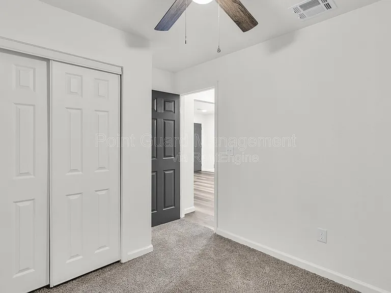 321 W South Ave — Photo 37