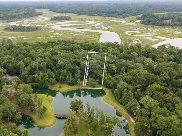 231 Bull Point Dr, Seabrook, SC 29940