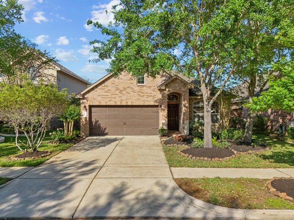 605 Pedernales St, Webster, TX 77598