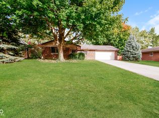 1429 Roseway Dr, Indianapolis, IN 46219
