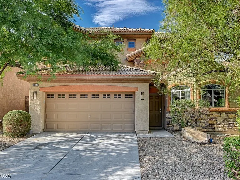 8454 Cerritos Ct — Photo 1