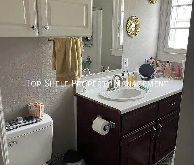 4216 Ingersoll Ave #6 — Photo 11