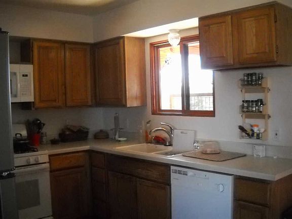 3rd image of 2412 Avenida De Las Campanas