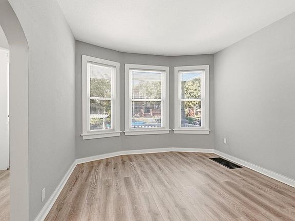 4th image of 1626 S 32nd STREET