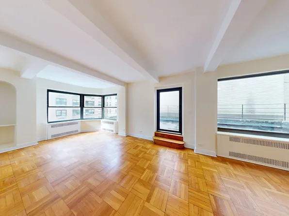 141 East 56th Street image 5 of 12