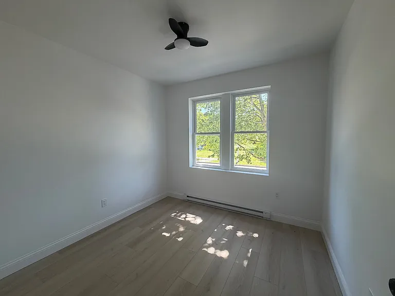 1140 Ashland St #2 — Photo 7