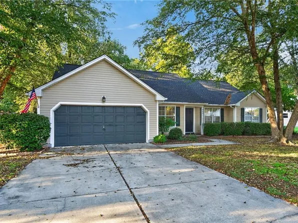302 Carriage Ct, Suffolk, VA 23434