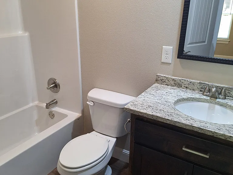 3030 W Perkins St — Photo 12