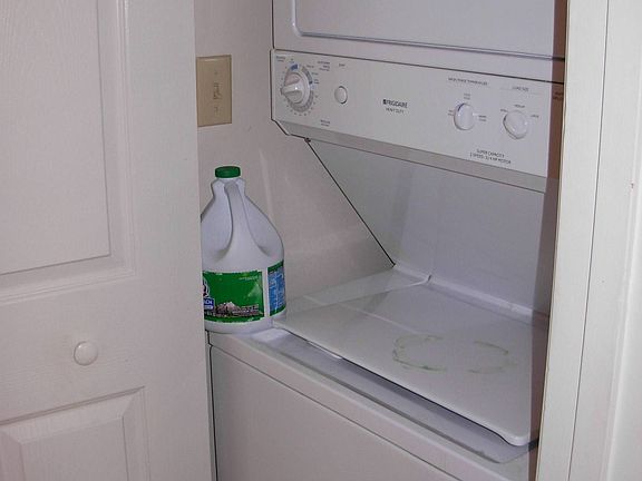 FUll size stack Washer/Dryer