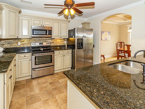 3rd image of 2103 Griffitts Mill Cir