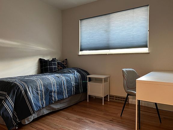 5th image of 3105 Dartmouth Ave
